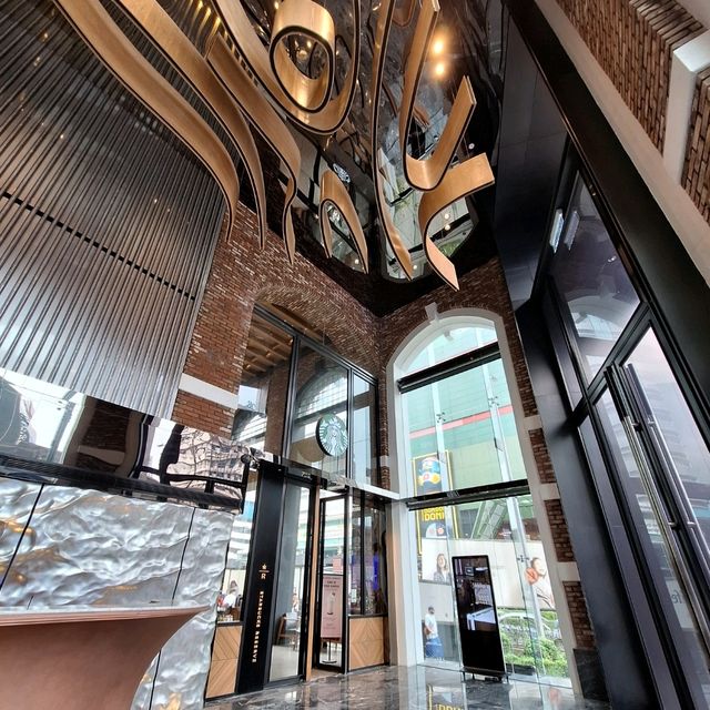 🛏 Hotel Hoppin': WOLO Kuala Lumpur