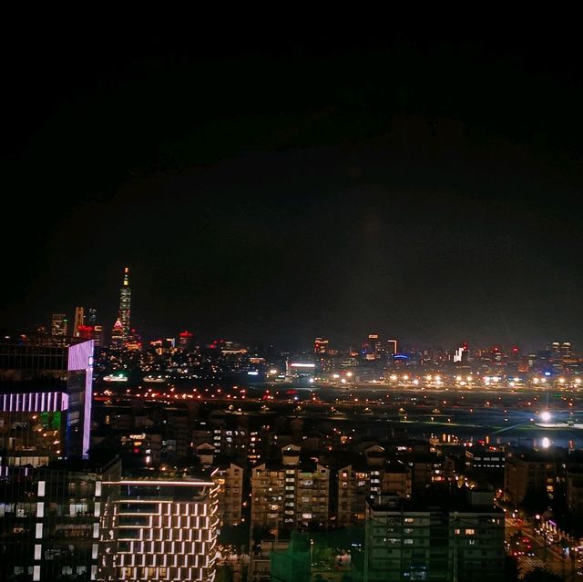 台北夜景約會No1 ,看夜景摩天輪有20Year回憶