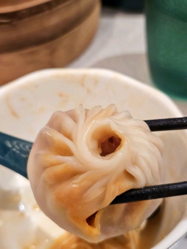 必吃～炒虾蟹拌麵🍜