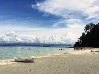 Sun’s out @ Pulau Sapi 🏖️