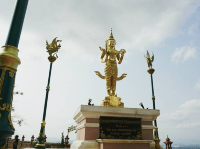 วัดพระธาตุผาเงา