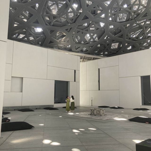 Iconic Louvre Abu Dhabi