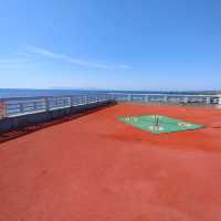 天気がいいと礼文が見える！海風が気持ちいい利尻沓形港展望施設