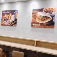 台北🍢🍥🍘傳承五十年的傳統小吃📍 中崙甜不辣（民生店）