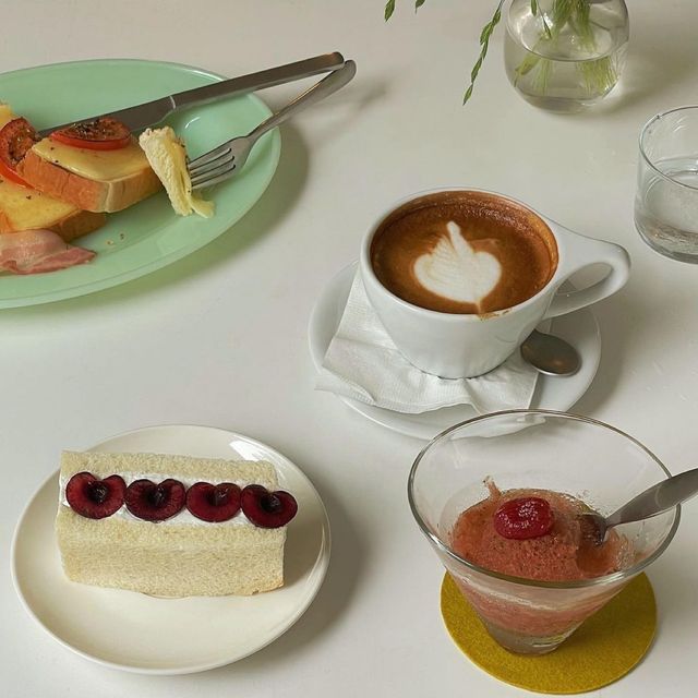 moohwa cafe：舒適明亮，適合放鬆閱讀和聚會