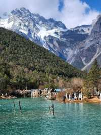 푸른 물에 비치는 설산이 매력적인 중국의 스위스, 람월곡