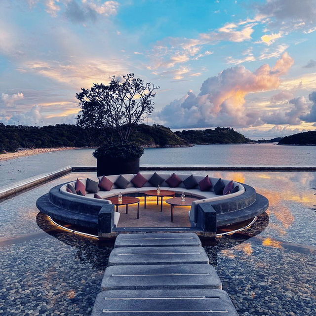 The first luxury resort in Phuket