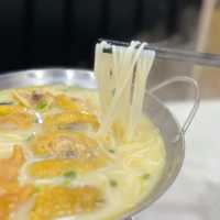 招牌養生花膠雞米線🍜