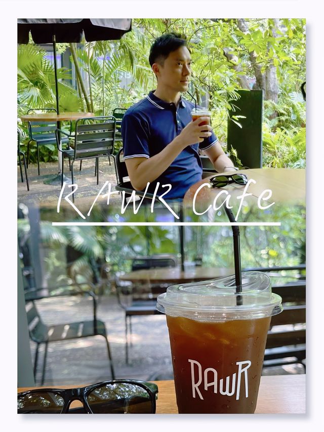 🌿🌞"咖啡狂迷必訪：曼谷綠意森林咖啡館🌳☕️"