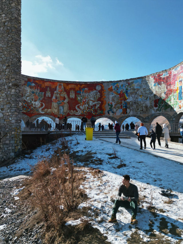 Russia-Georgia Friendship Monument 