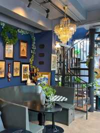 📌 Brew Whale & Co. Cafe
