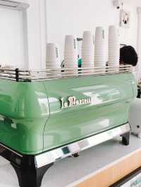 🍵 RONIN COFFEE เป็นคาเฟ่ที่น่าสนใจในย่านลาดพร้าว 