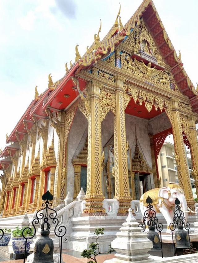 Mesmerising… Wat Samian Nari in Bangkok