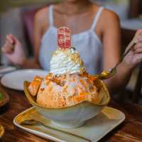 กินบิงซูชาไทย และอาหารไทยในบ้านไม้ ที่ เชียงใหม่ 