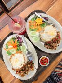 🌿Stay Wild & Café ที่พักและคาเฟ่ริมลำธารเชียงใหม่