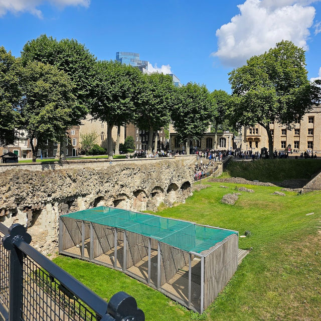 Where History Echoes Through the Ages – Explore the Tower of London!