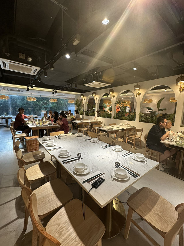 愉景新城泰式任食火鍋
