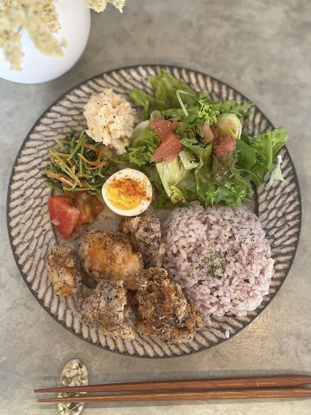 【広島カフェ】色とりどりのプレートが食欲をそそる🍽
