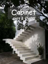 Cabinet cafe & studio 