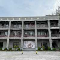 珠海南屏甄賢學校-建築風格典雅，傳承地方文化的重要基地