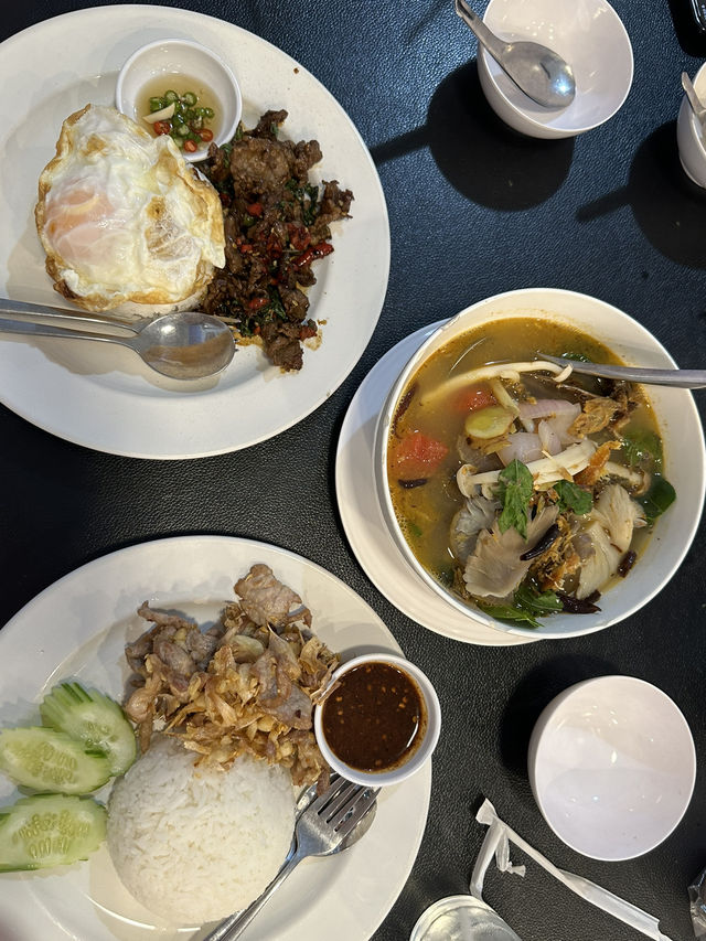 😋 ล้านศรีฟ้า มวกเหล็ก