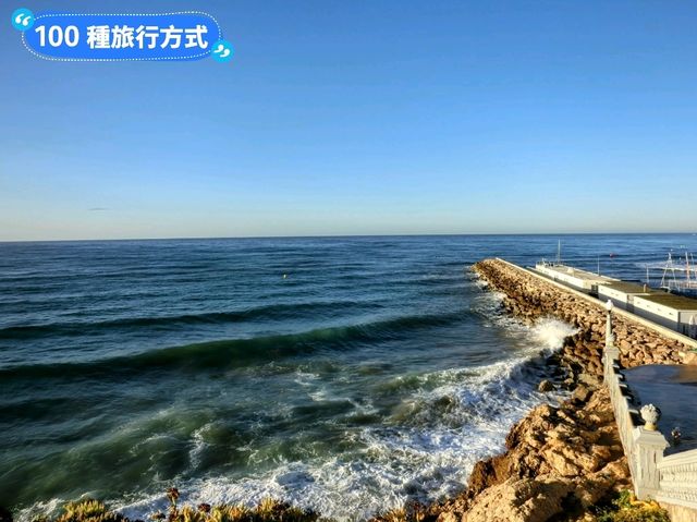 錫切斯：巴塞隆納近郊度假濱海小鎮-美麗沙灘與海景