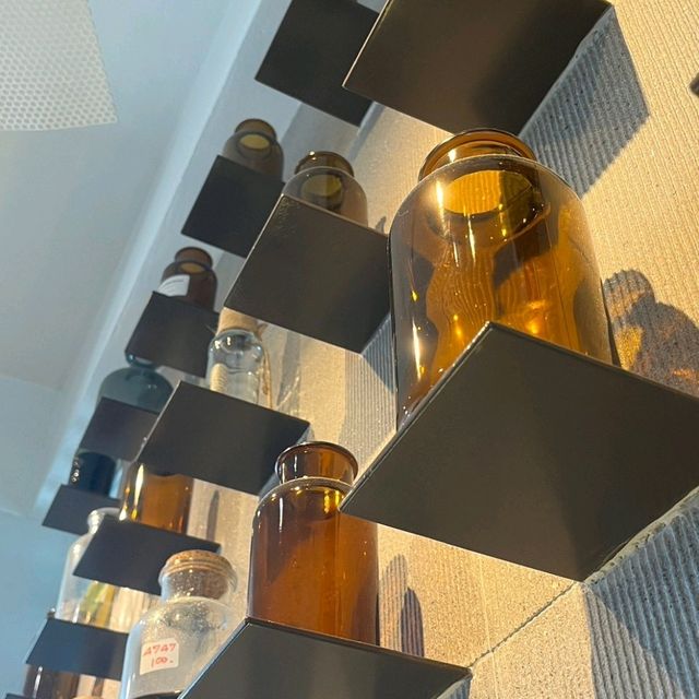 HIDDEN LAB CAFE