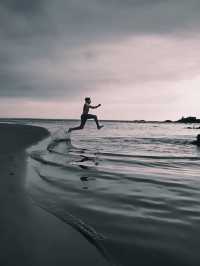 Sun, Sand, and Serenity: Discover Vadanappally Beach’s Hidden Charm!