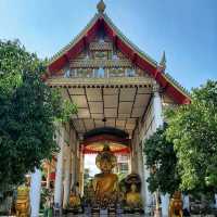 สักการะหลวงพ่อโมฬีที่เมืองกำแพงเพชร