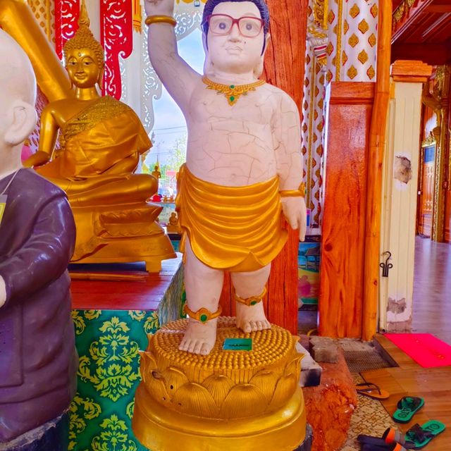สักการะสิ่งศักดิ์สิทธิ์ วัดราษฎร์ประคองธรรม