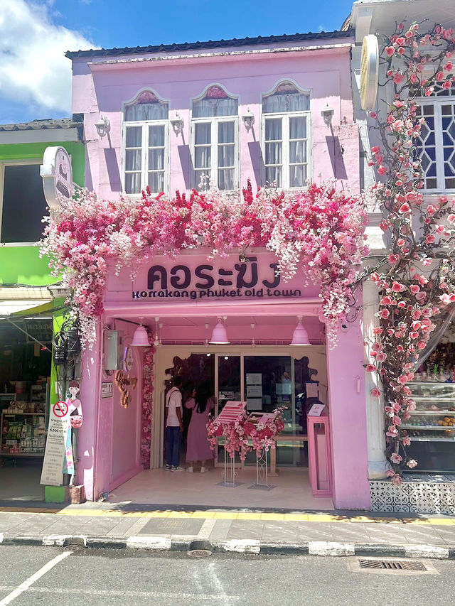 “ร้านคอระฆัง” ร้านสวยในตัวเมืองภูเก็ต