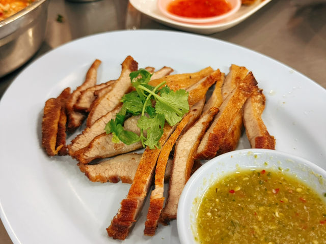 朱拉隆功美食街的美味探險：Jae Oh 冬陰媽媽🍜🌶️