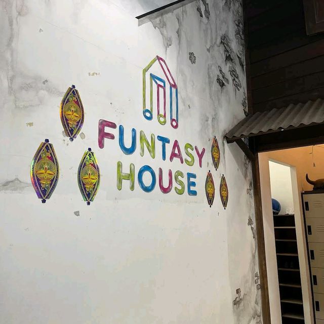 Funtasy House Trick Art