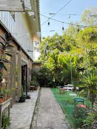 โฮมคาเฟ่ ที่เพชรบูรณ์ บ้านสวย บรรยากาศร่มรื่น