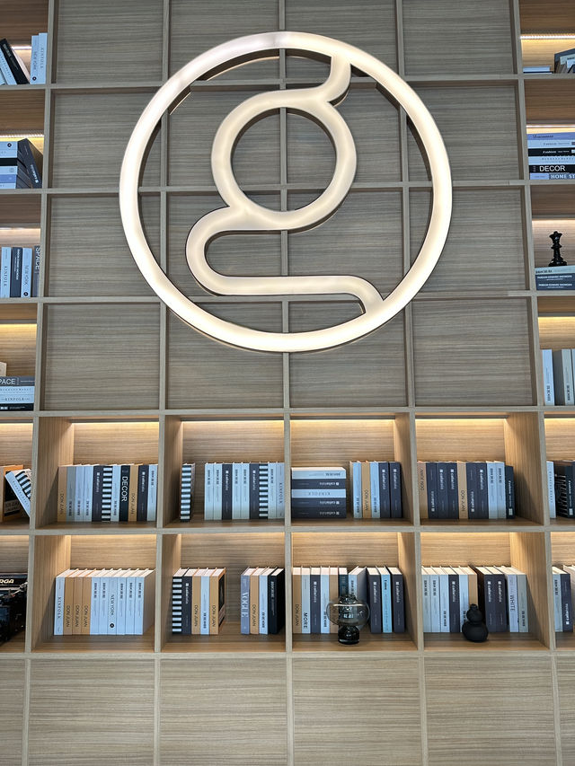 กราฟ โฮเทล (Graph Hotel)