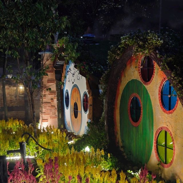 Cute Hobbit Cottages at Food Bayana