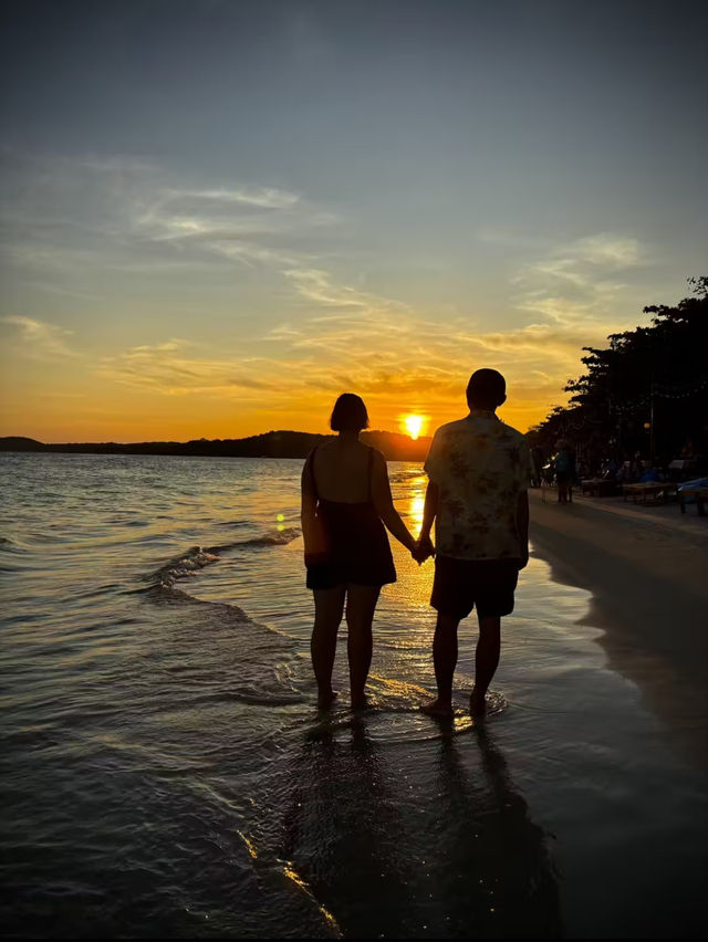 Sunset Serenity: A Moment to remember in Koh Samet