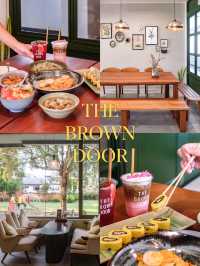 The Brown Door คาเฟ่ไวบ์ดีศรีราชา🥤🥘🌳