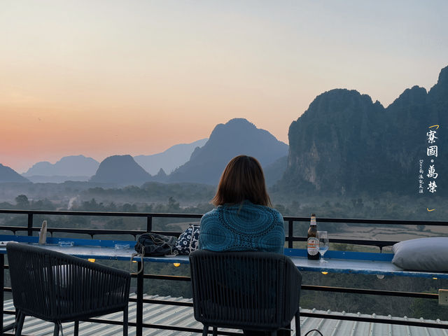 📍寮國不能錯過的背包客天堂。萬榮(Vang Vieng) 