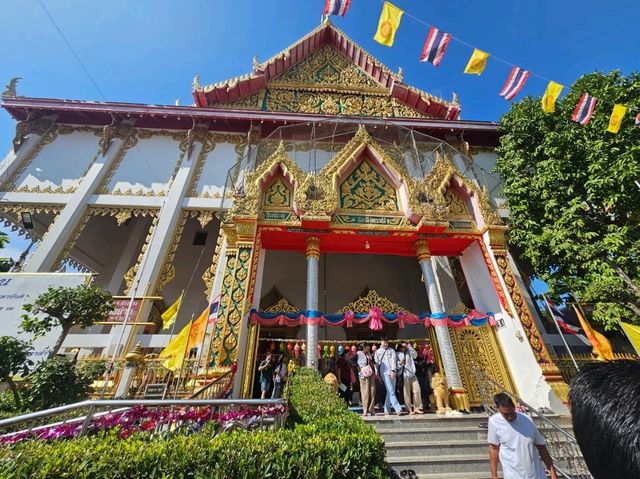 ไหว้พระใหญ่ศักดิ์สิทธิ์ ในจังหวัดอ่างทอง 