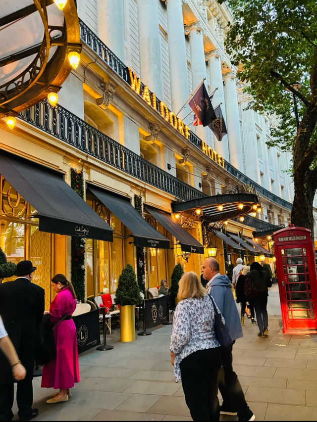 Waldorf Hilton hotel 