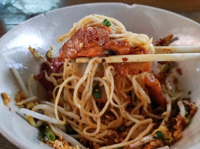 ร้านก๋วยเตี๋ยวเก่าแก่ การันตี มิชลินไกด์ 4 ปีซ้อน