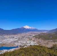 Lijiang Winter Wonderland: Snow-Capped Peaks, Ancient Streets, and Modern Comforts