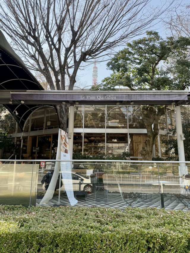 Cozy Vibes at Le Pain Quotidien in Shiba Park