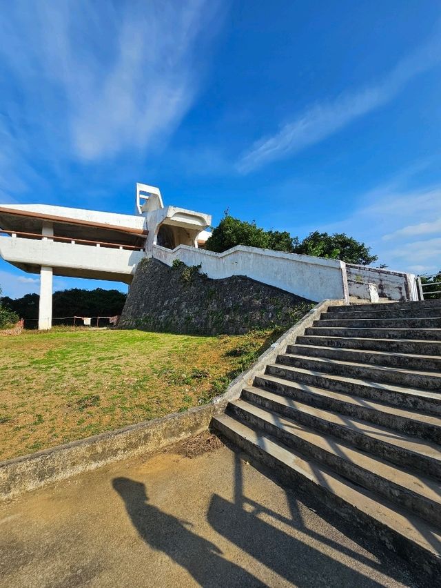 伊良部大橋が一望できる展望台
