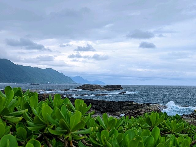豐濱海岸-石梯坪景區，慢遊賞鯨勝地和漁港小吃