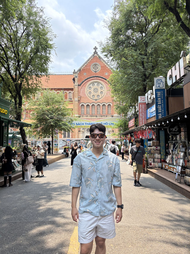 책사고싶어지는 호치민 책거리 여행💜