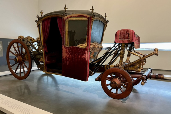 中古　ポルトガル国立馬車博物館 記念メダル　1970年代発行 ポルトガル🇵🇹国立馬車道博物館】 | Trip.com