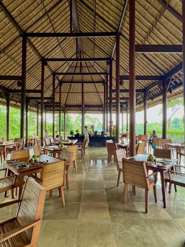 Breakfast buffet ที่โรงแรม Alila Ubud บาหลี