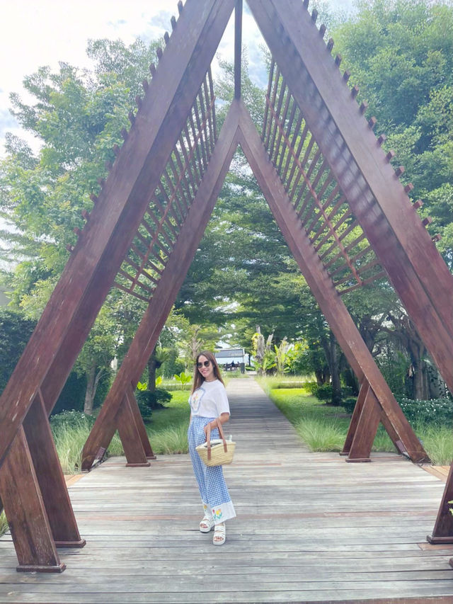 ที่พักสงบร่มรื่น ริมหาดหัวหิน ราคาไม่แพง
